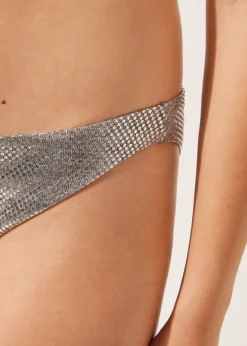 Slip Costume Light Reflections